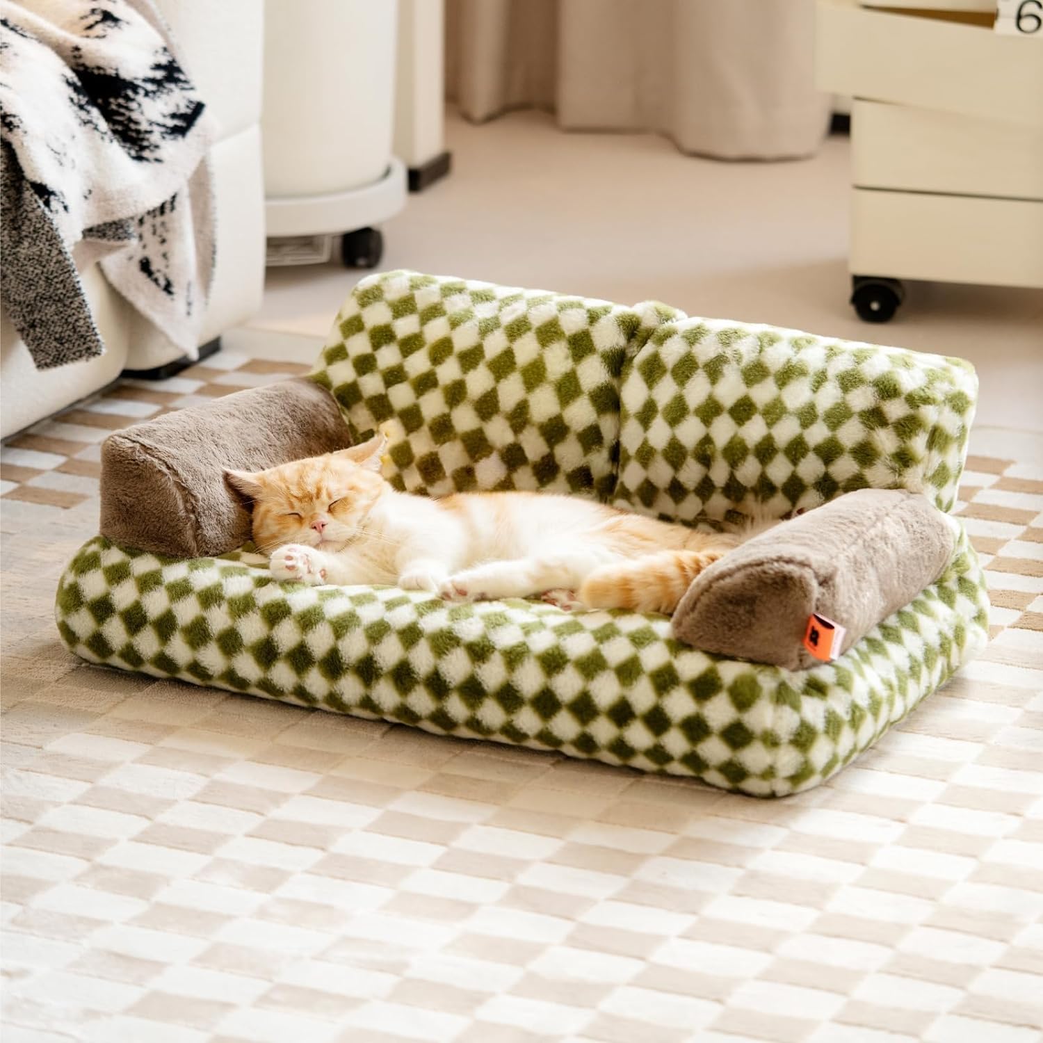 Fluffy Washable Pet Couch Bed Non Slip Sleeping Nest